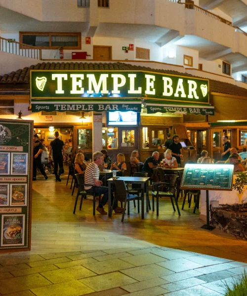 Imagen de la galeria de Temple Bar Tenerife, pub irlandes con ambiente, bar y musica en vivo